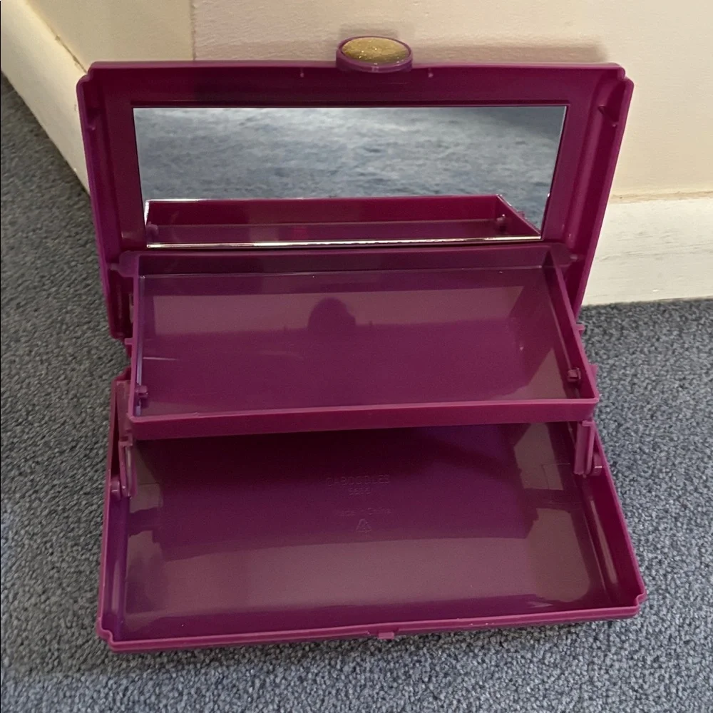 Caboodles Glossy Plum Organizer